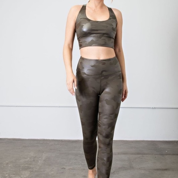 Olive Camo Criss Cross Sports Bra - Picture 3 of 3